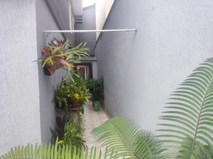 Image 10 - 875301