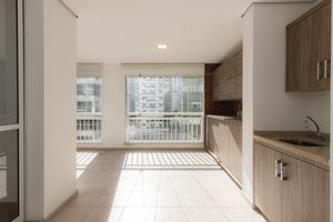 Image 12 - 875308