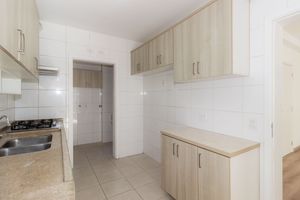 Image 37 - 875308