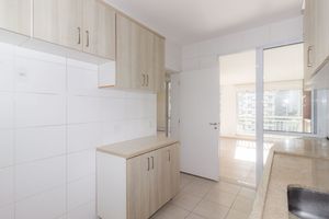 Image 39 - 875308