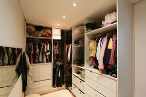 Image 9 - 875313