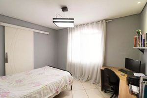 Image 7 - 875313