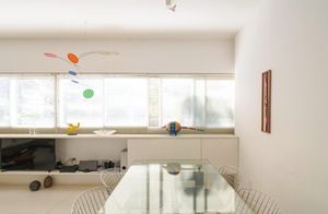 Image 7 - 875331