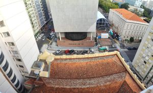 Image 14 - 875341