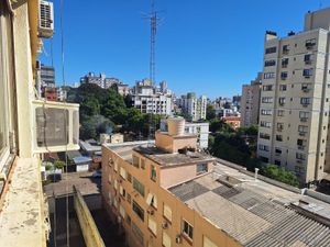 Image 4 - 875343