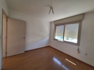 Image 7 - 875343