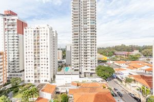 Image 4 - 875359