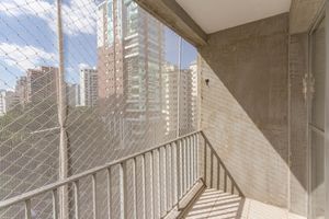Image 6 - 875366