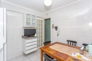Image 32 - 875370