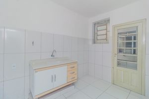 Image 19 - 875375