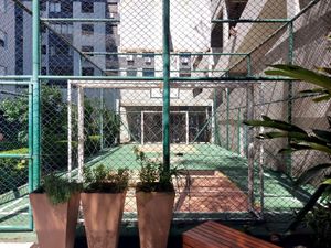 Image 21 - 875414