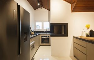 Image 11 - 875423
