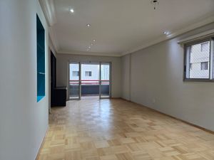 Image 1 - 875434