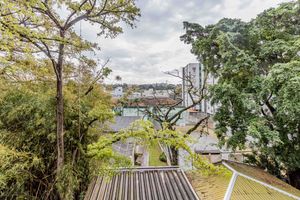 Image 4 - 875439