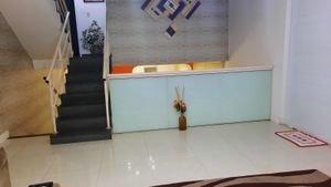 Image 9 - 875442
