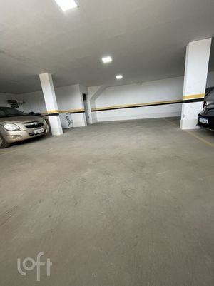 Image 33 - 875458