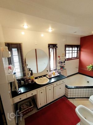 Image 19 - 875484