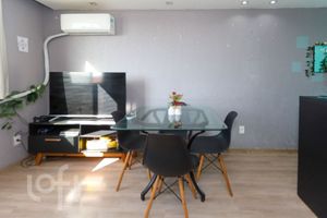 Image 3 - 875560