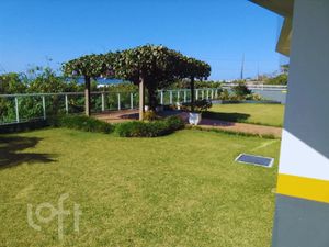 Image 11 - 875563