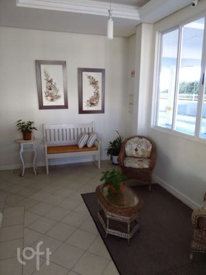 Image 21 - 875563