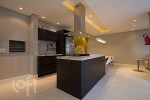 Image 22 - 875565