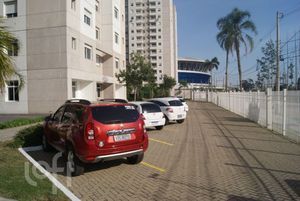 Image 16 - 875566