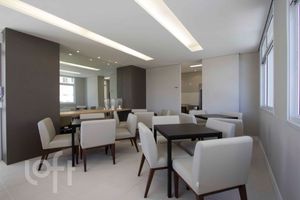 Image 24 - 875567