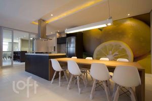 Image 27 - 875567