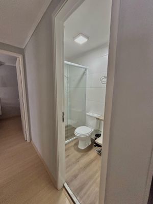 Image 15 - 875569