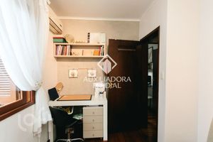 Image 16 - 875572