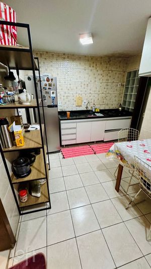 Image 14 - 875581