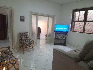 Image 11 - 875585