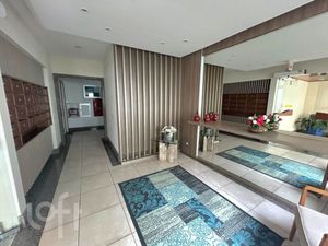 Image 19 - 875590