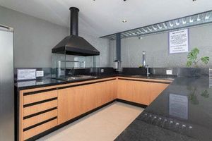 Image 18 - 875591