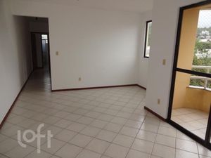 Image 4 - 875595