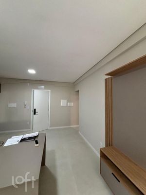 Image 9 - 875597