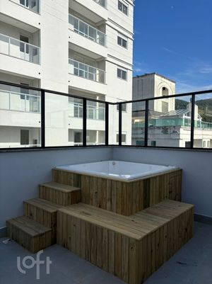 Image 11 - 875597