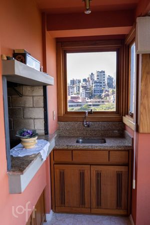 Image 8 - 875616