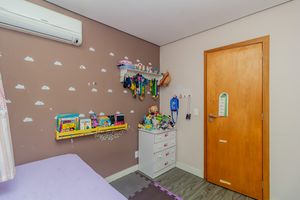 Image 8 - 875617
