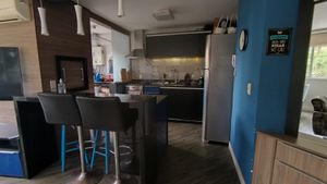 Image 4 - 875617