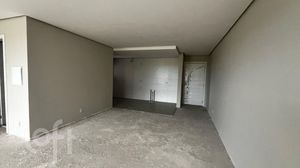 Image 7 - 875631