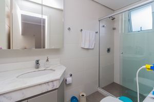 Image 9 - 875633