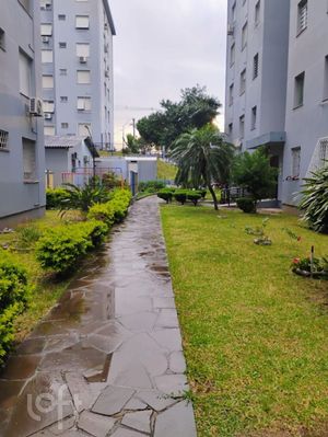Image 6 - 875639