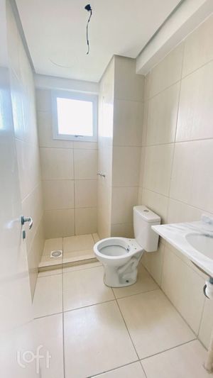 Image 19 - 875641