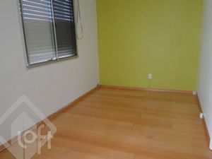 Image 9 - 875642
