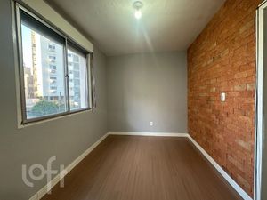 Image 6 - 875642