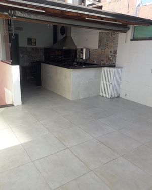 Image 11 - 875654