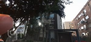 Image 3 - 875656