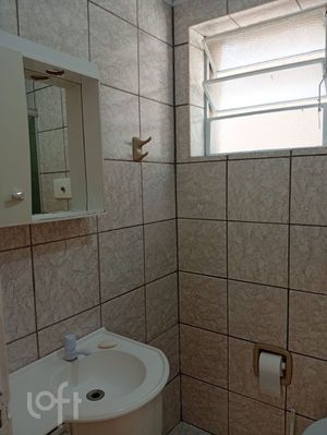 Image 13 - 875656