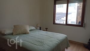 Image 11 - 875659